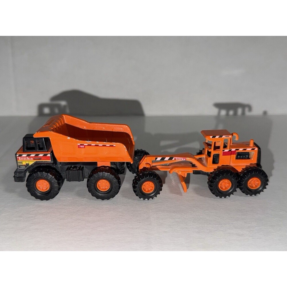 Maisto Tonka Orange Pavement Spreader "lot of 2